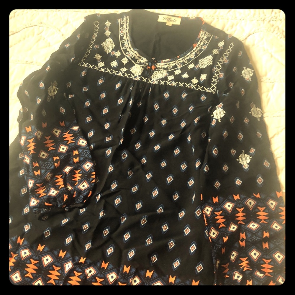 Long-Sleeved Mini Dress with Geometric Pattern